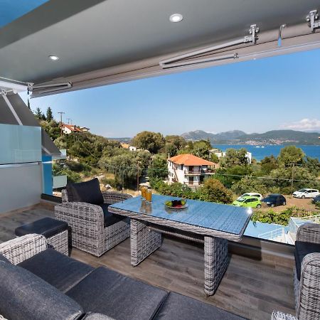Blue House Luxury Apartment Nikiana Exterior photo